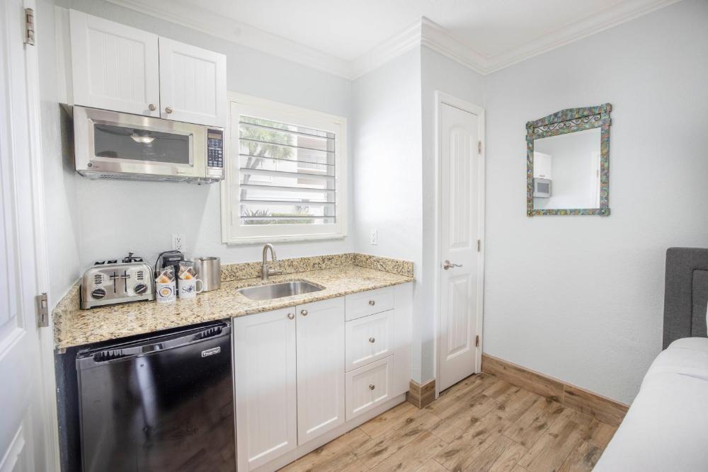 Standard Double Room interior